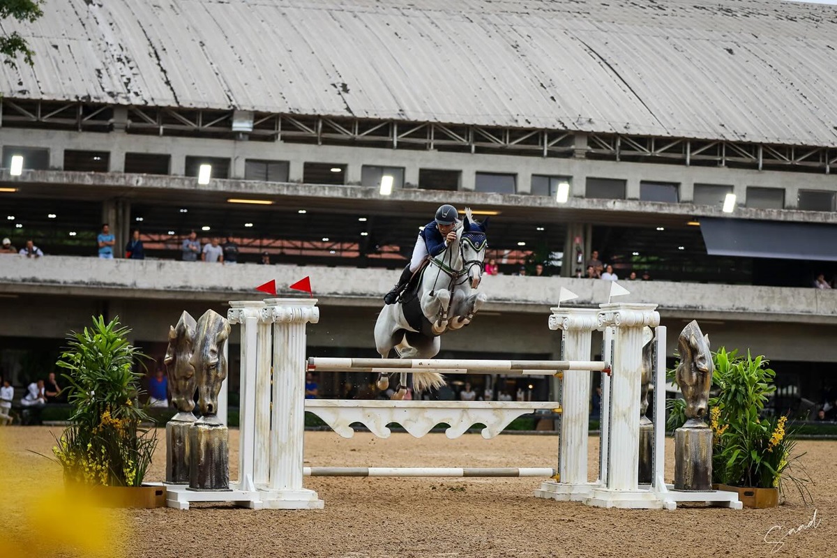 Stephan Barcha Fecha o Top Riders com Chave de Ouro!