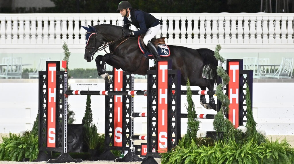 Eduardo Menezes & Zilouet Mystic Rose Levam Criação Brasileira ao Pódio nos Estados Unidos