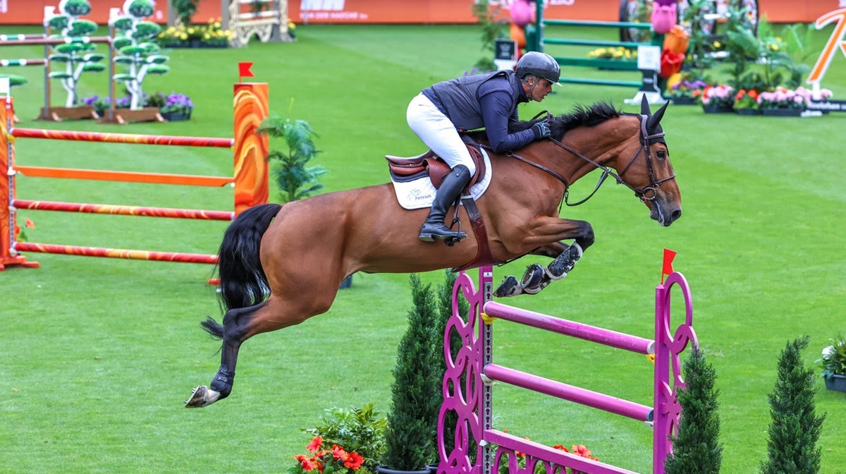 Rodrigo Pessoa & Dhalida Dominantes em Prova de Velocidade na Holanda